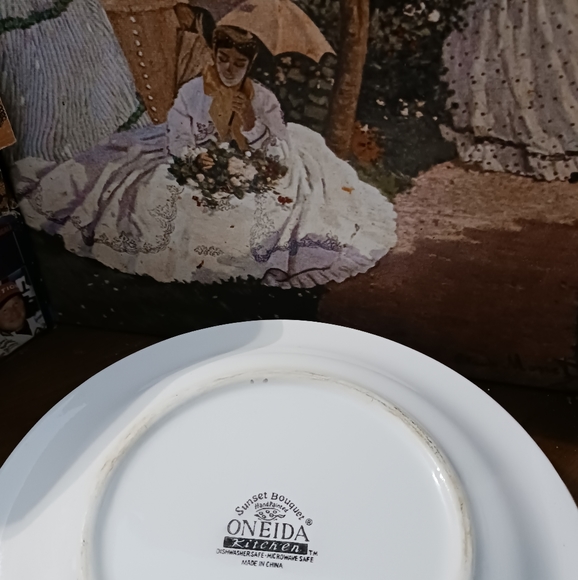 🌇Sunset Bouquet 3 HandPainted Floral Design Oneida Vintage Dinner Plate.💐🌹 - Picture 16 of 16